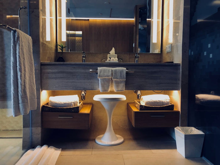 Set Suite cu două console și lavoare