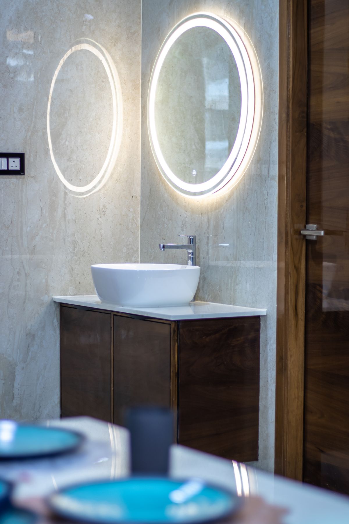 Mobilier de baie Halo cu lavoar tip bol