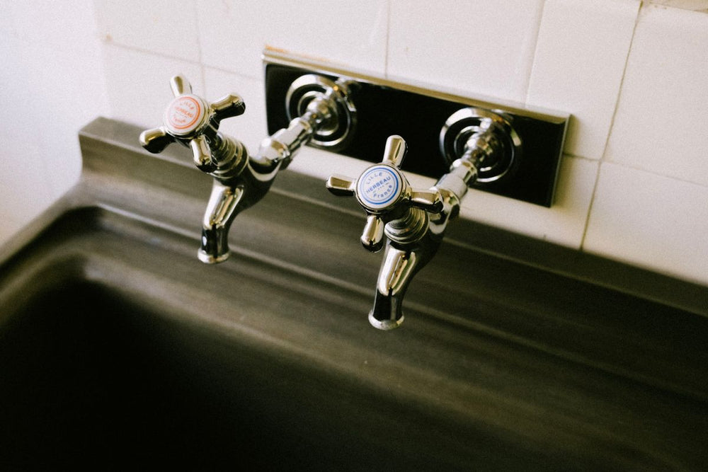 Retro wall tap