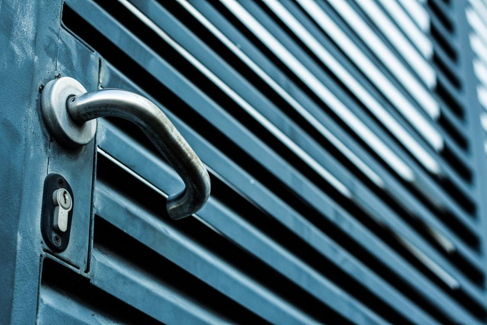 Urban curved door handle